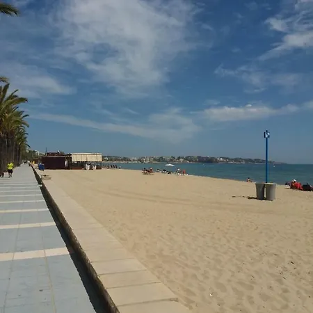 Economico Apartamento 2a Linea Playa